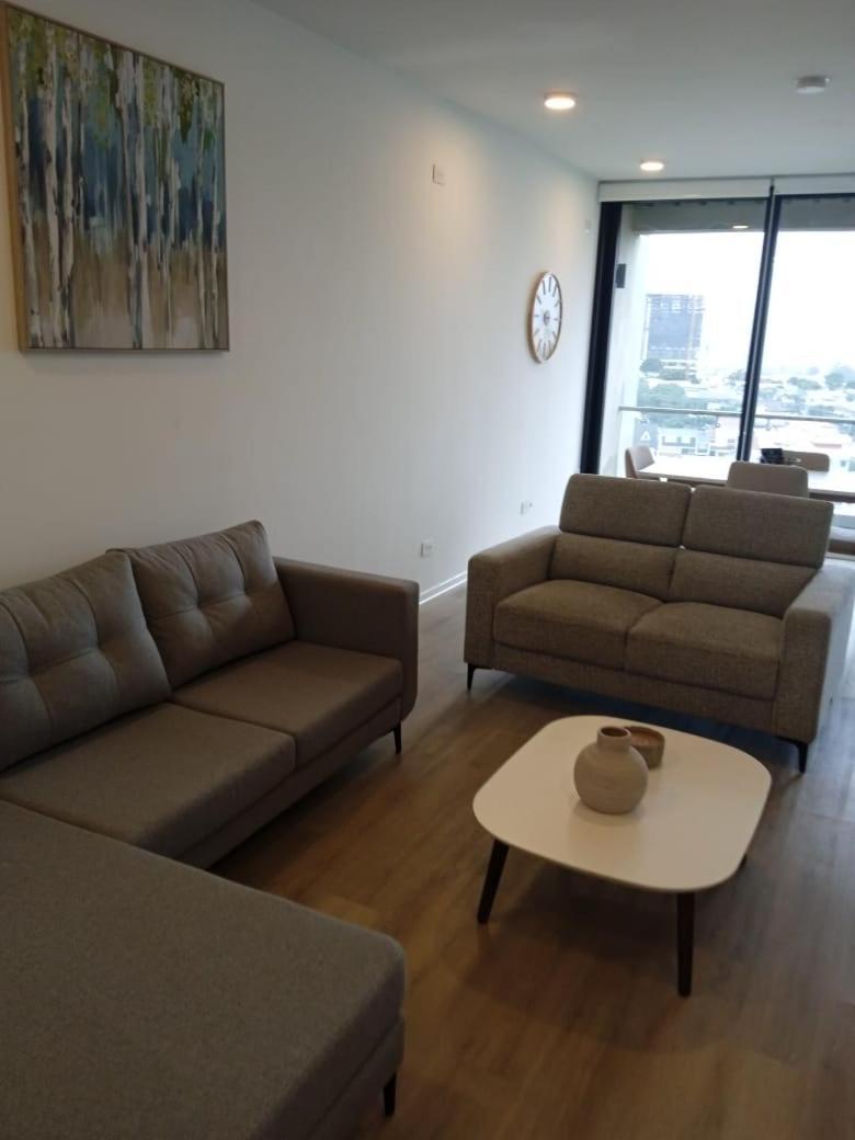 Bee Suites San Jose - Escalante エクステリア 写真